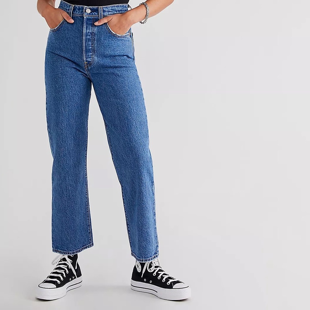 Levi's Ribcage Straight Ankle Jeans